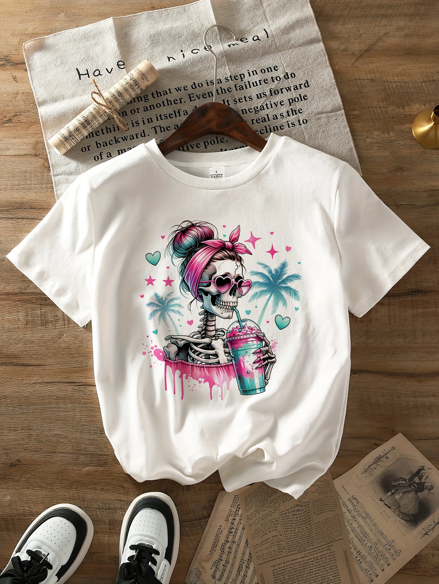Skull Print Crew Neck T-shirt, Comfy Short Sleeve Casual Top For Summer & Spring, Women's Clothing