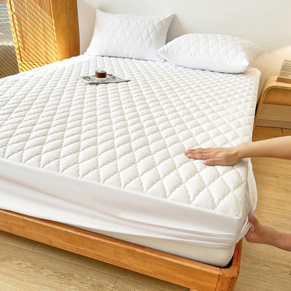 Soft & Comfortable Waterproof Mattress Protector