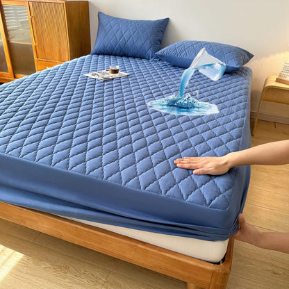 Soft & Comfortable Waterproof Mattress Protector